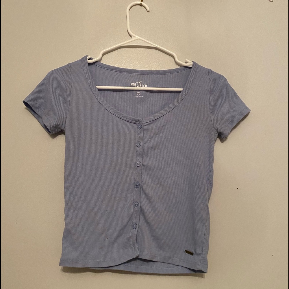 Baby blue zelly top from Hollister!